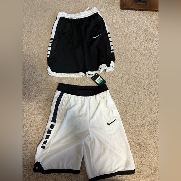 Boys basketball shorts XL - Picture 1 of 7